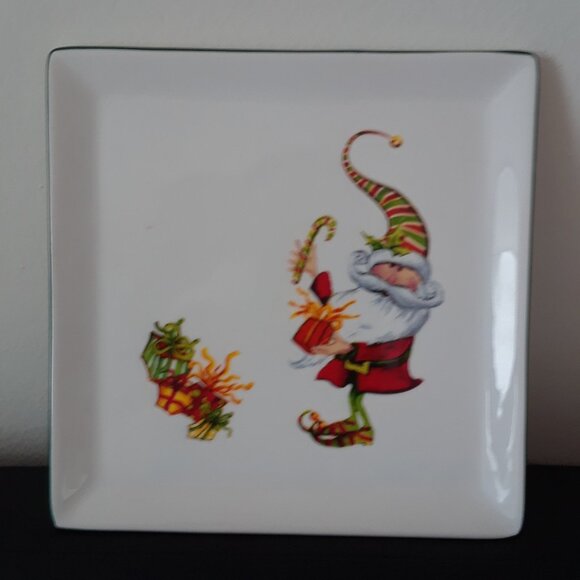 Laura Secord Porcelain Christmas Dish - Picture 2 of 13